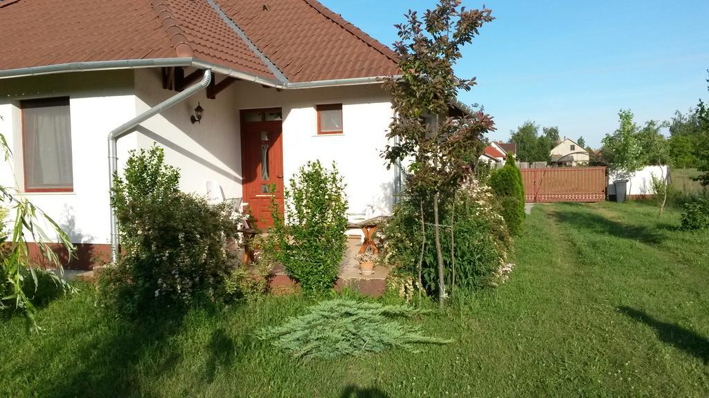 Cserkeszőlő Cserkei Nyaralo الغرفة الصورة